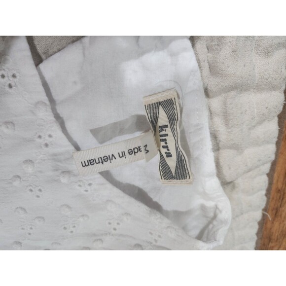 Kirra White Sleeveless Peplum Top Women's Size Medium M Blouse Cutout Back - Picture 5 of 6